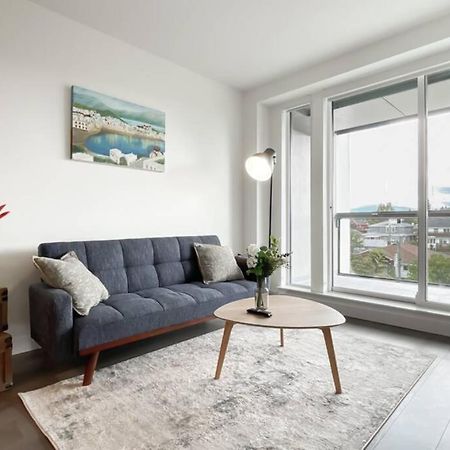 Spacious New Apartment With Working Space@Oakridge Vancouver Exterior foto